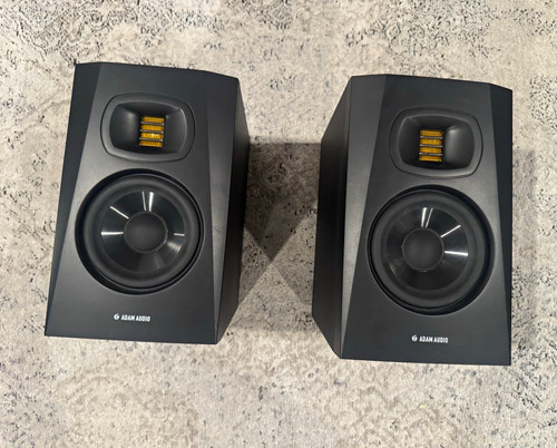 Adam audio t5v pair active - pair,